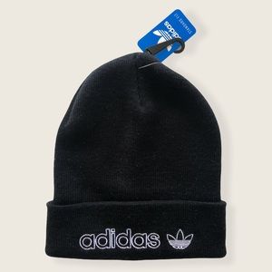 ADIDAS BLACK BEANIE (OSFA)